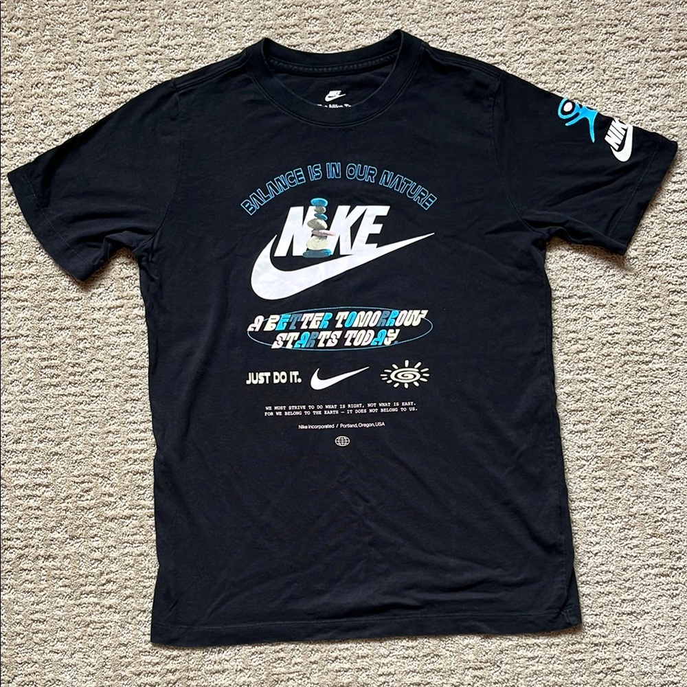 Nike Youth XL Black Graphic T-Shirt